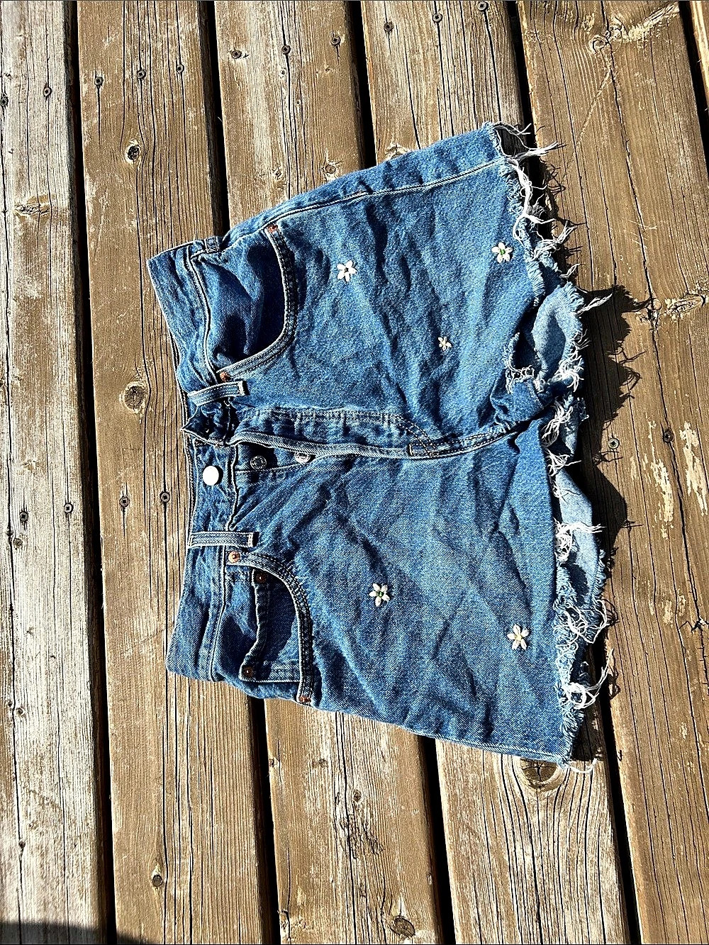 Levi's Ribcage Shorts Floral Denim Jean Shorts Waist 30